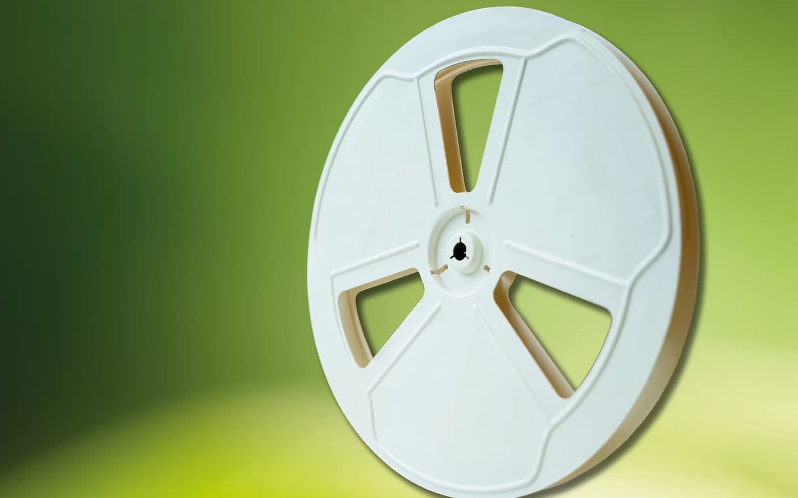 New Transport Solution for LEDs Reduces CO₂ Emissions by 80 Percent