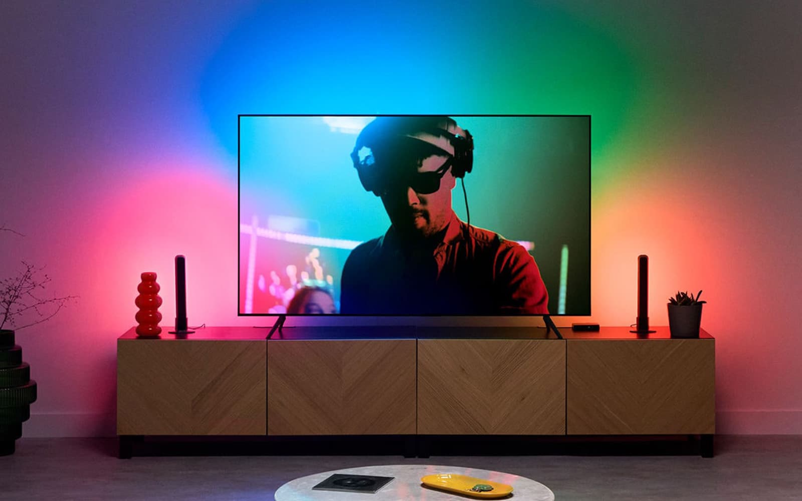 Philips Smart Lighting Turns the Home Into an Experience