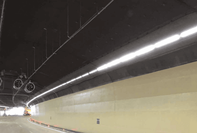 Technology Challenges in Professional Tunnel Lighting Applications