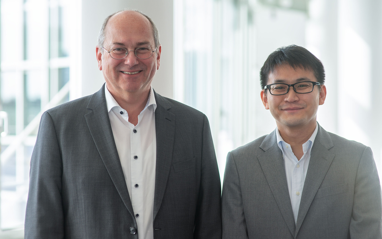 The new Instrument Systems management team:  CEO Dr. Markus Ehbrecht and Dr. Yuta Yamanoi.